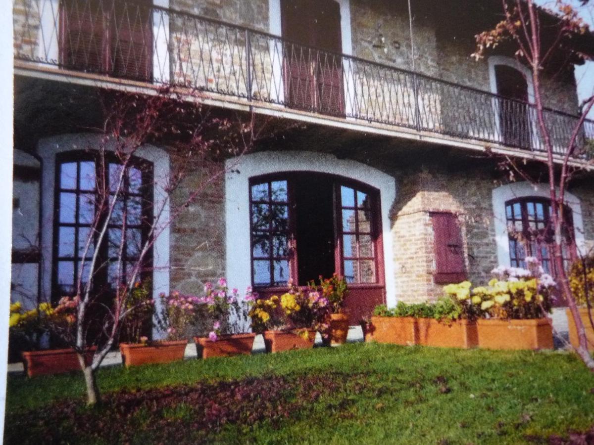 La Vigna Del Parroco Apartment Verduno Luaran gambar