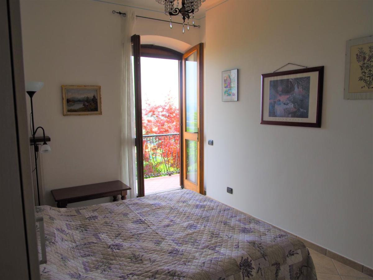 La Vigna Del Parroco Apartment Verduno Luaran gambar