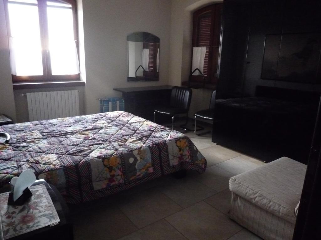 La Vigna Del Parroco Apartment Verduno Bilik gambar